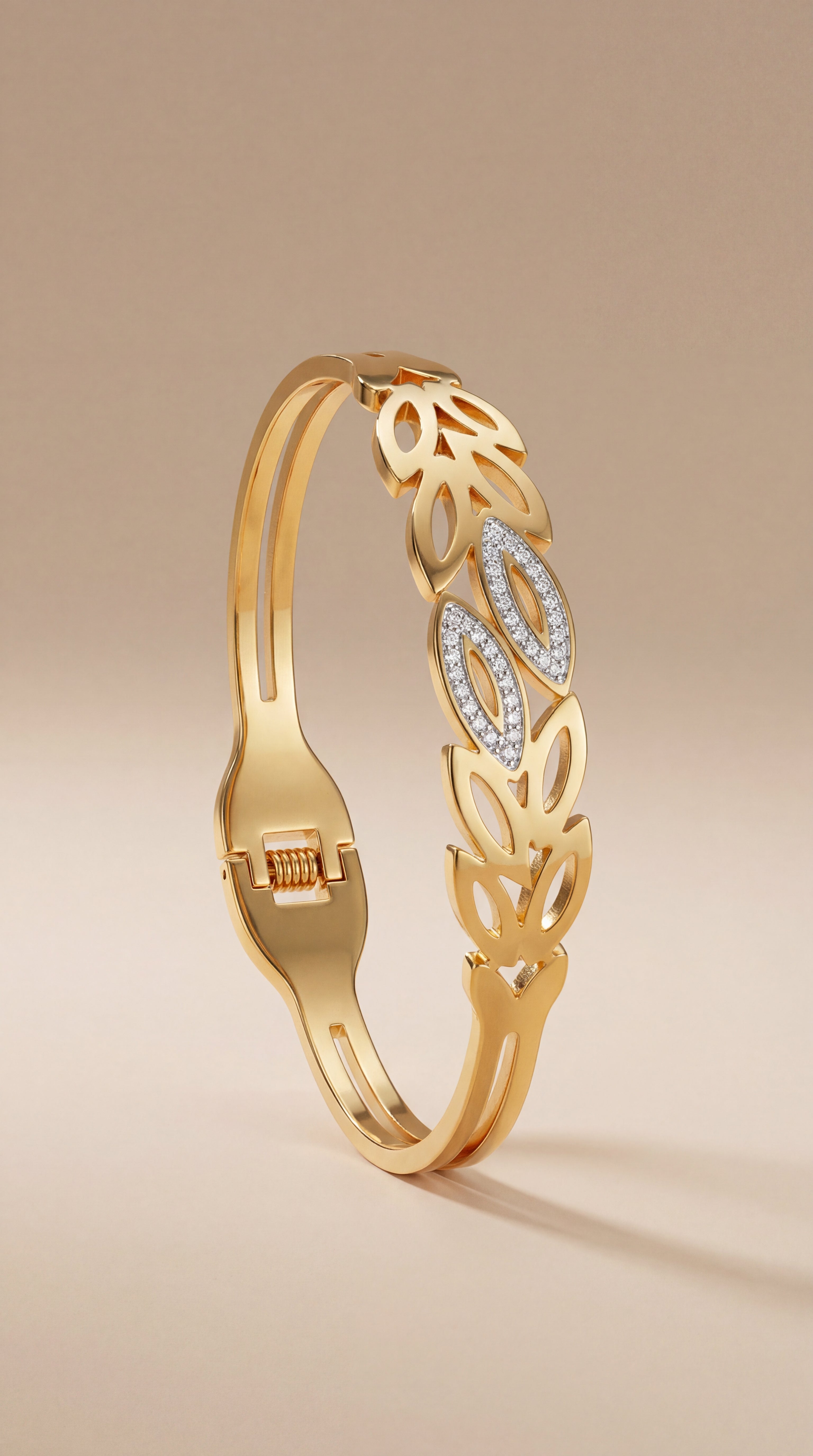 Ornate Lattice Glow Bangle