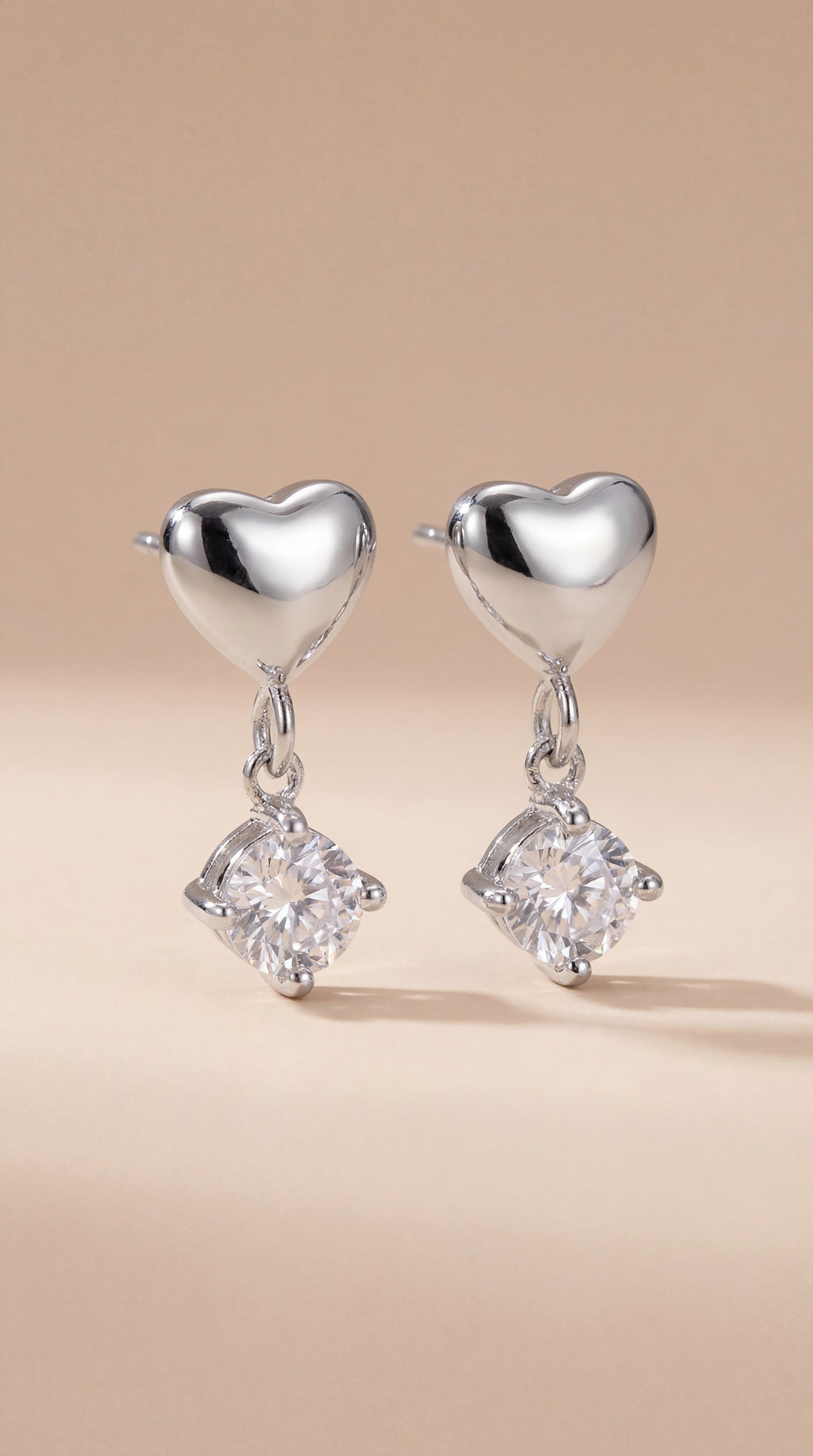 Mini Heart Éclat CZ Earrings