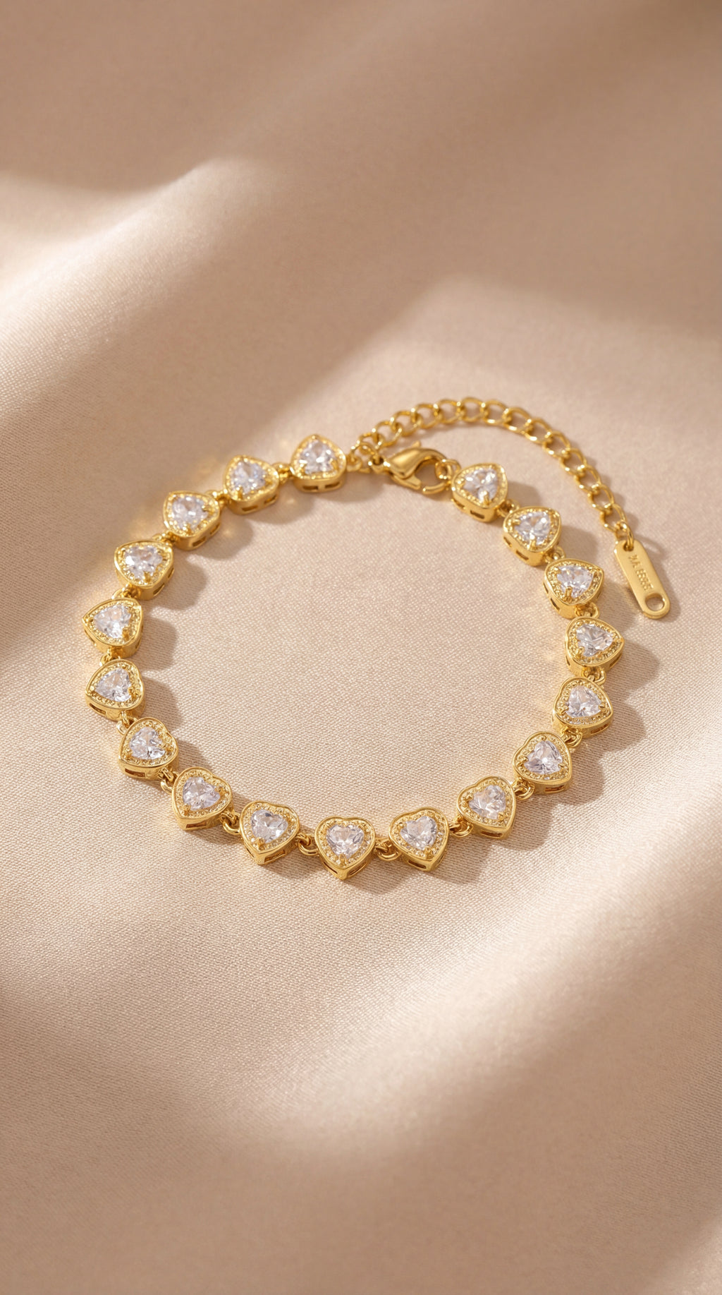 Eterna Heart Bracele