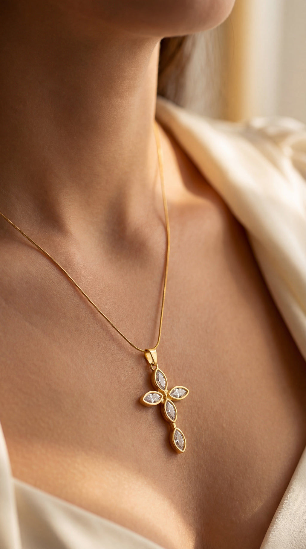 Titan Pendant Neckalce