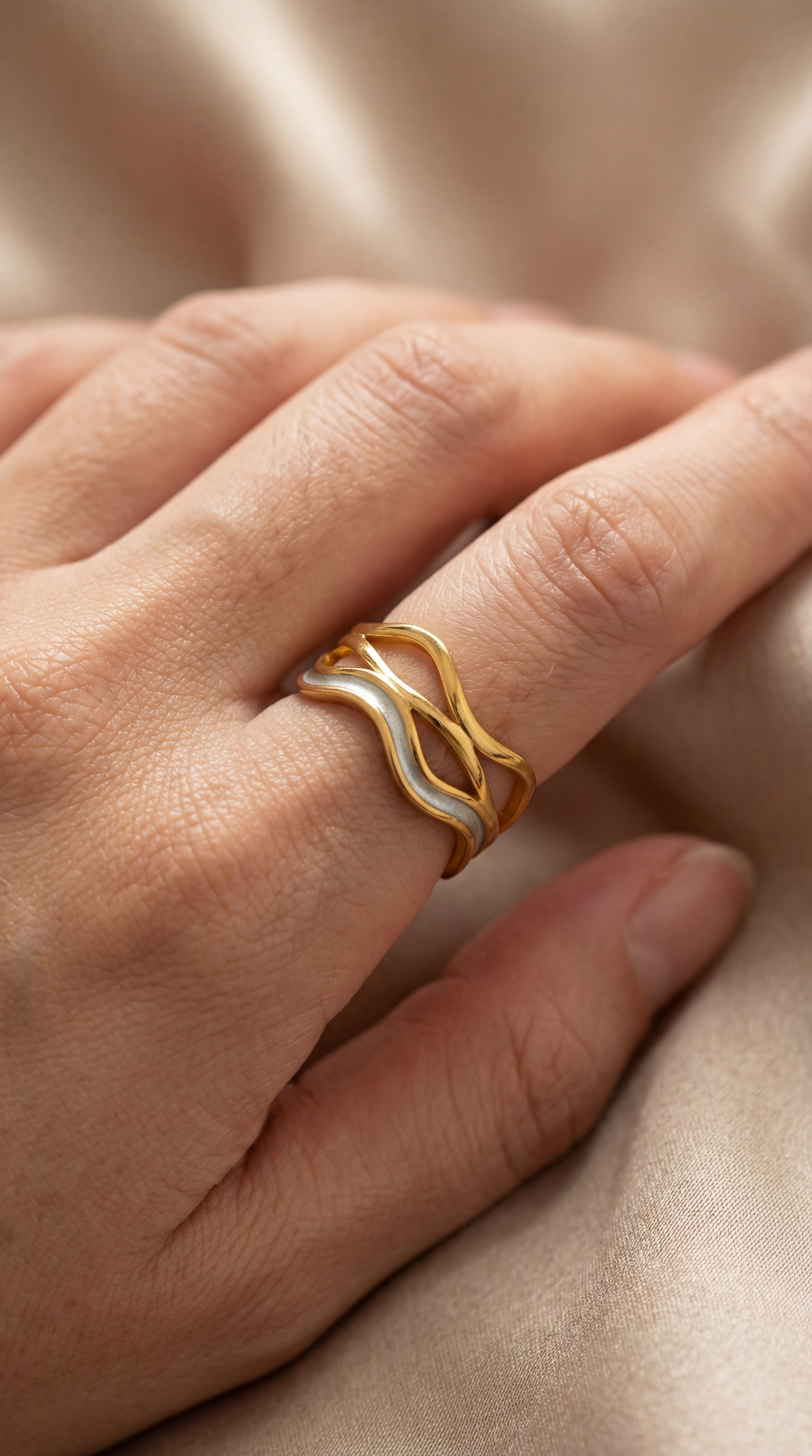 Dual Wave Ring