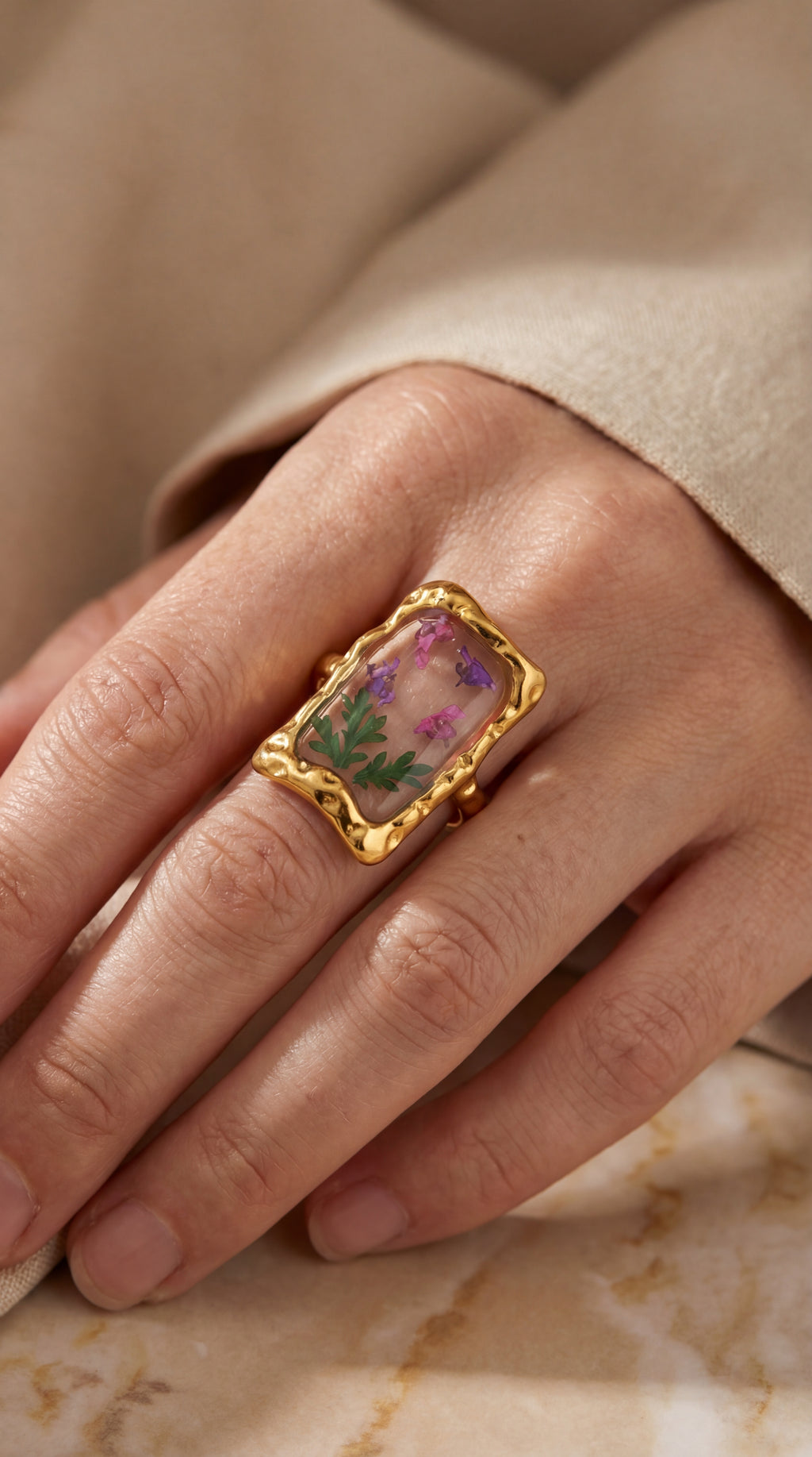 Flora Frame Ring