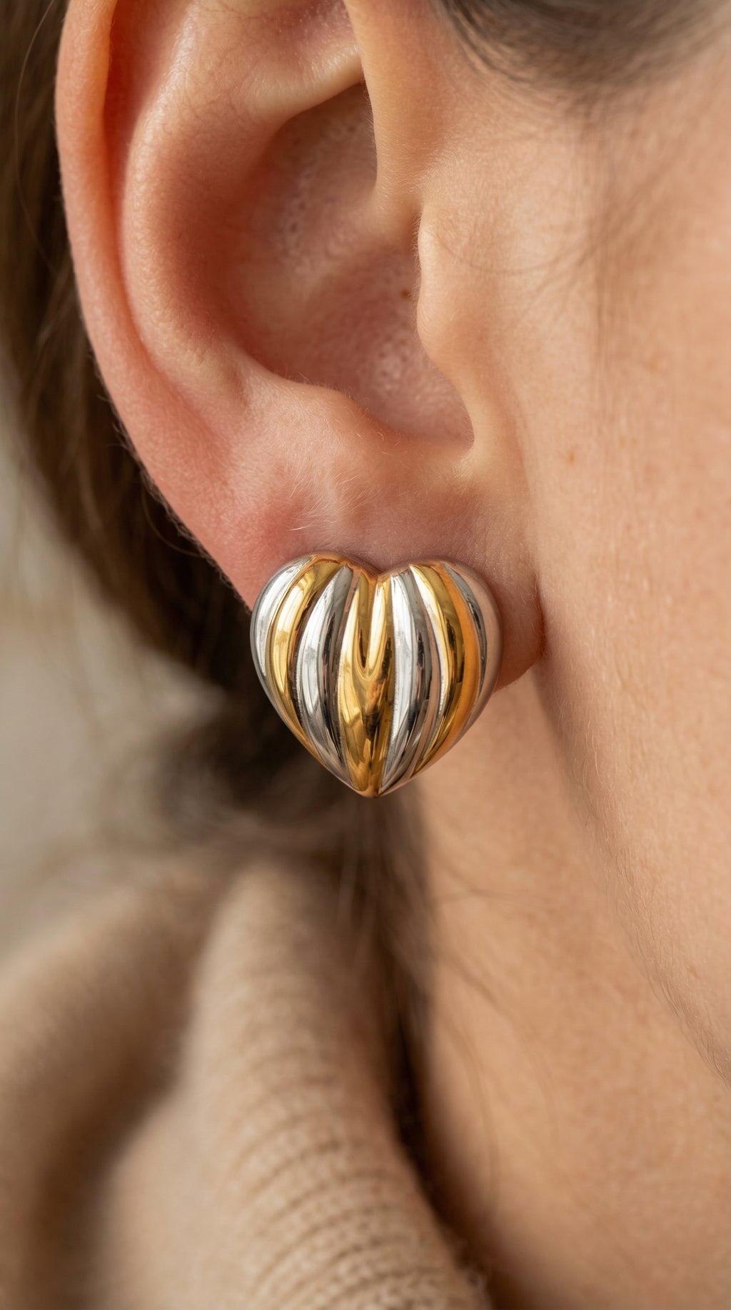 High Fashion Dual-Tone Heart Studs