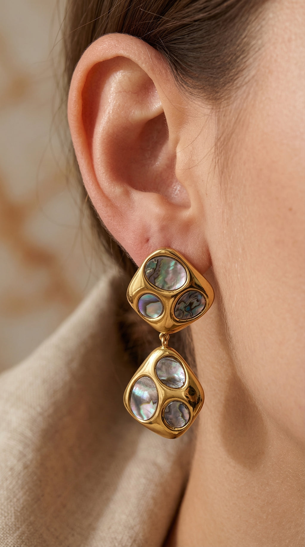 Studio Vintage Shell Drops
