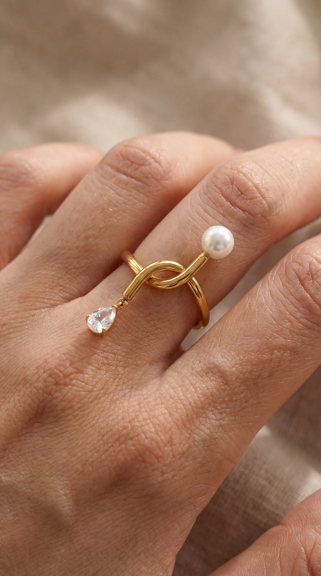 Showstopper Knot Ring