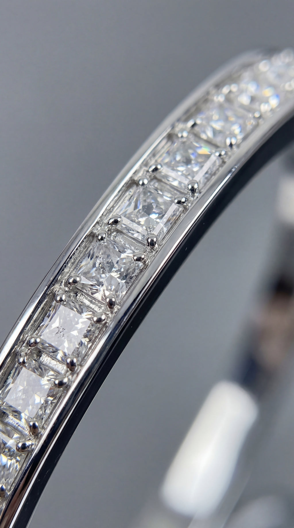Maison White Radiance Pavé Bangle