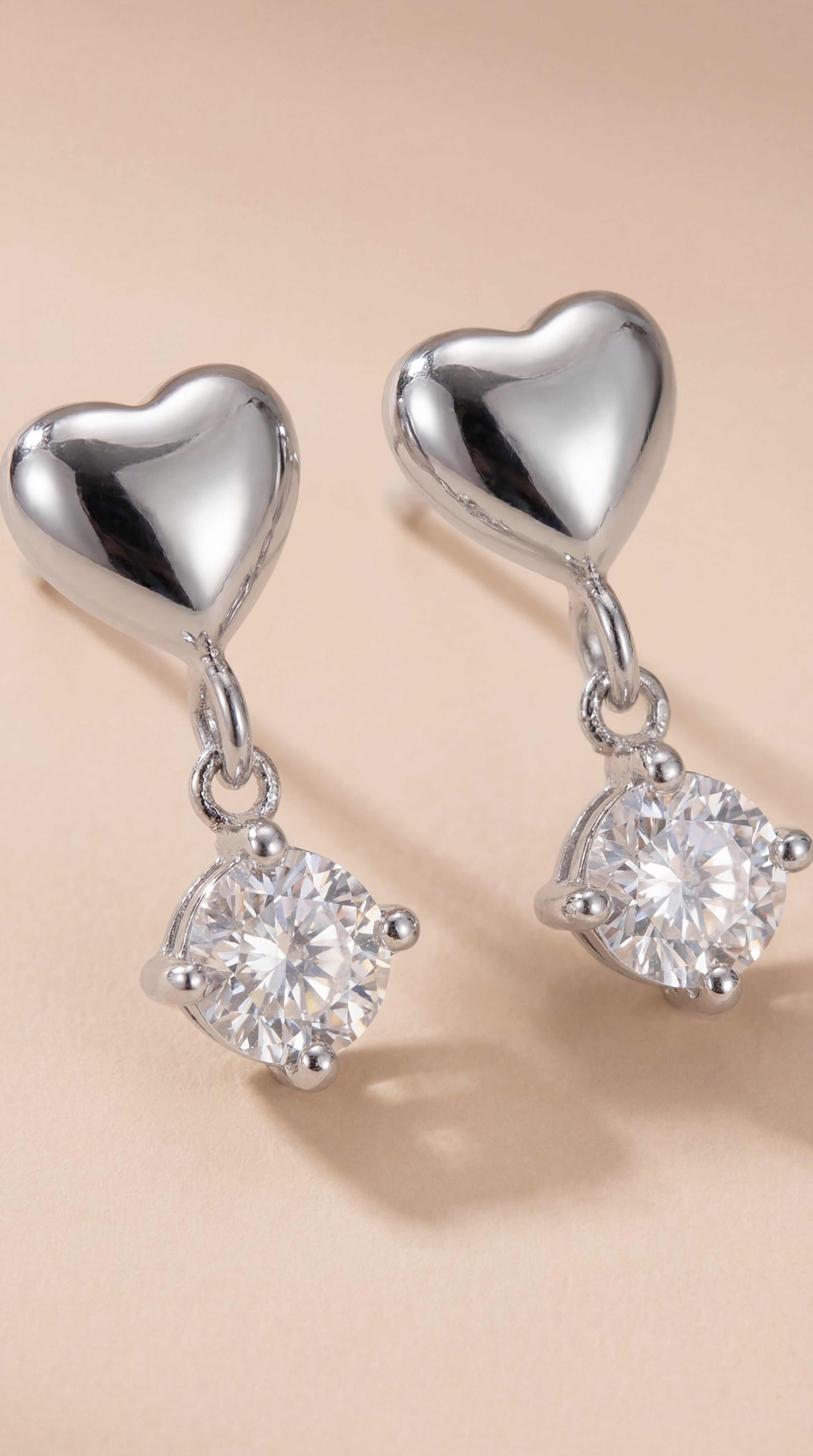 Mini Heart Éclat CZ Earrings