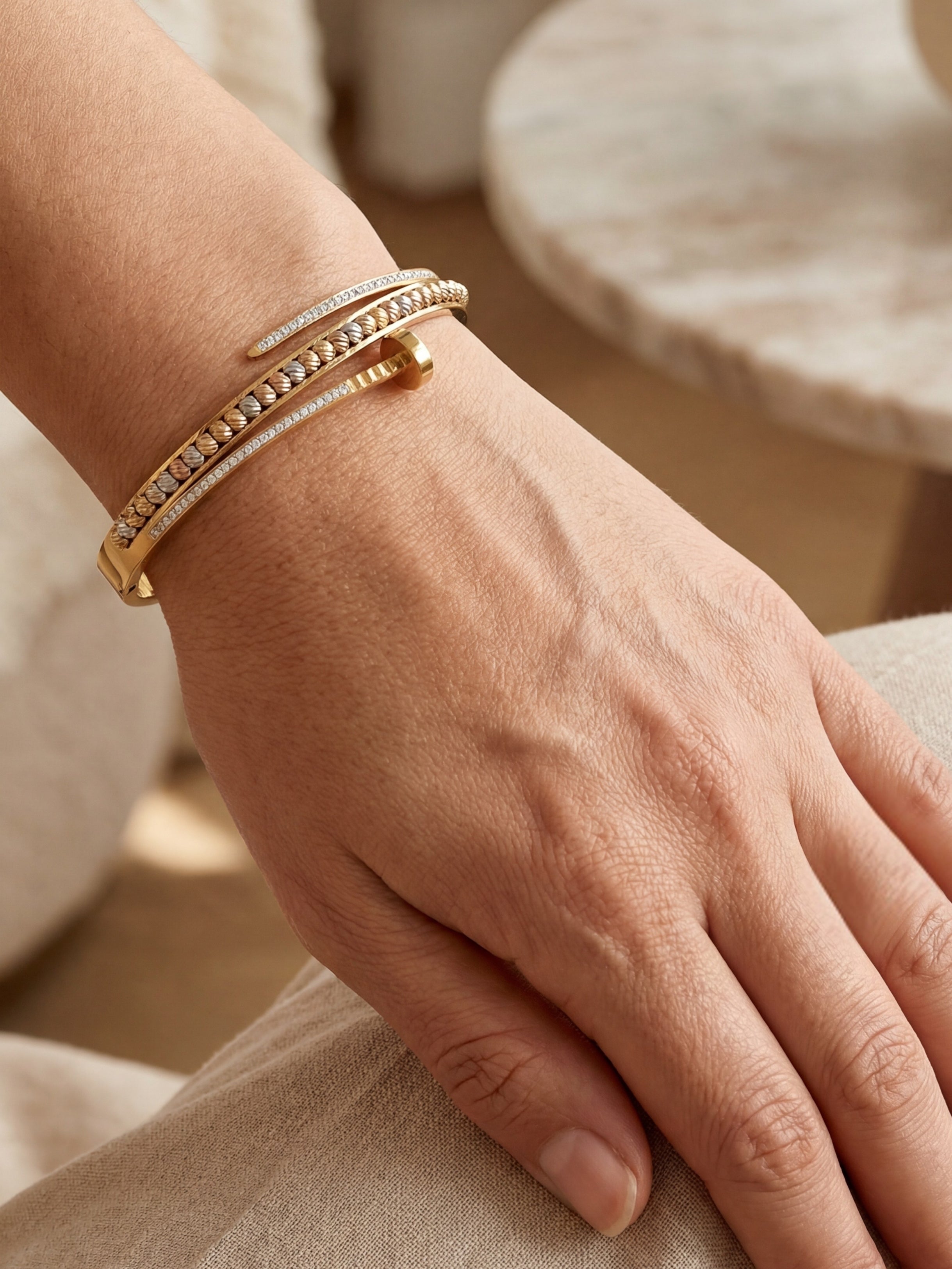Opéra Nail Bangle