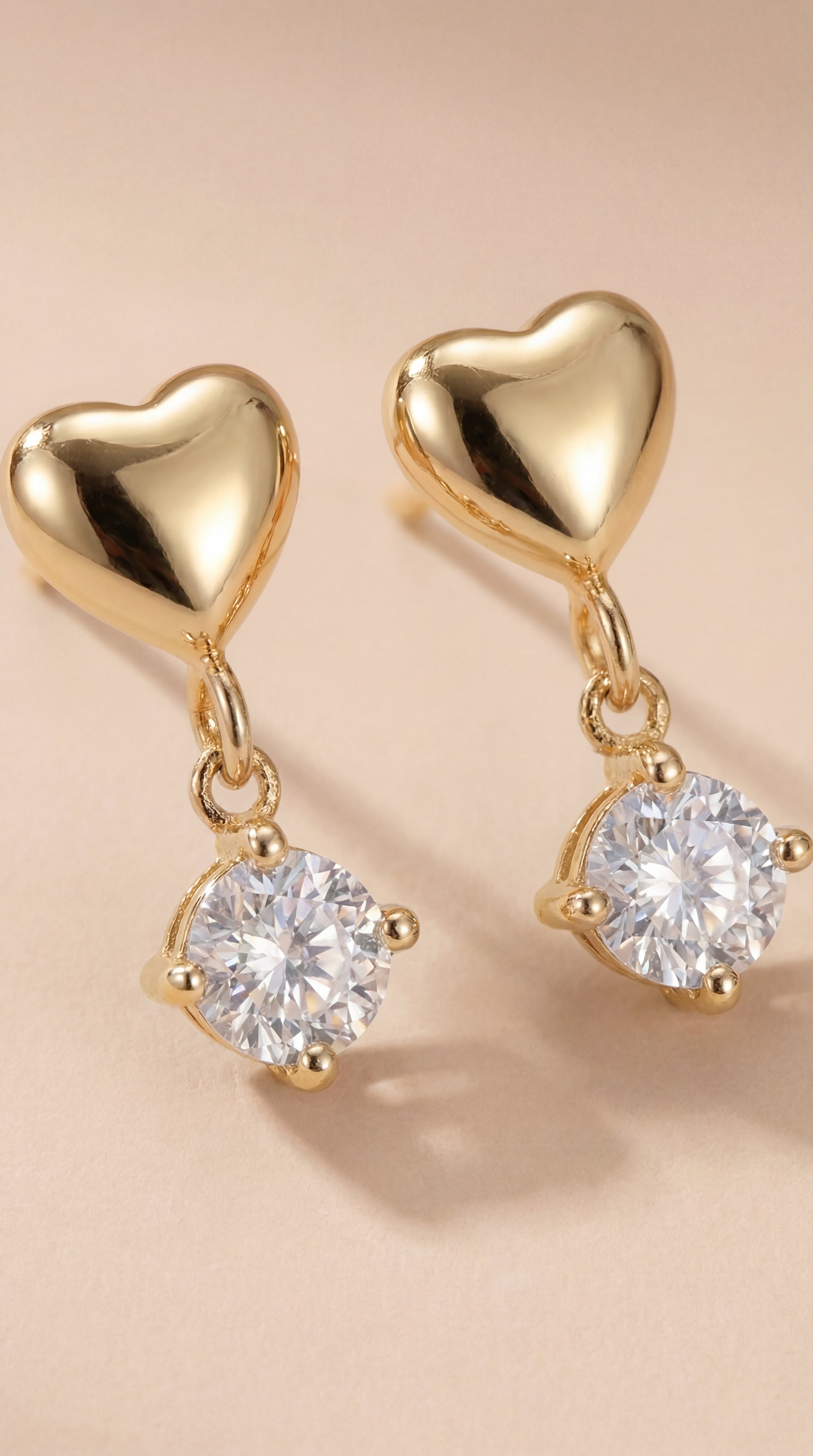 Mini Heart Éclat CZ Earrings